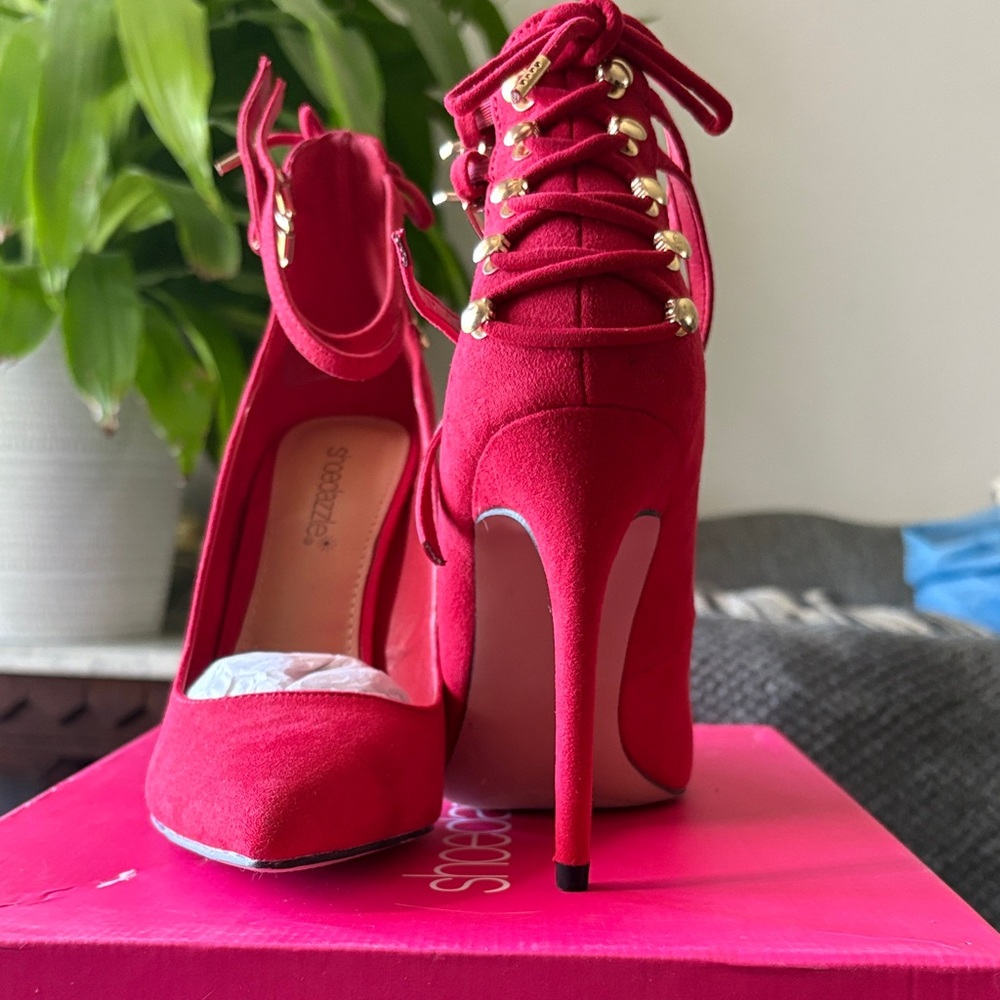 Shoe Dazzle Vibrant Red Lace-Up Heels